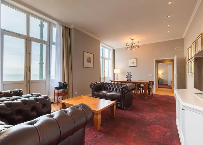 海牙斯海弗宁恩阿姆拉斯哈库尔豪斯大酒店 酒店