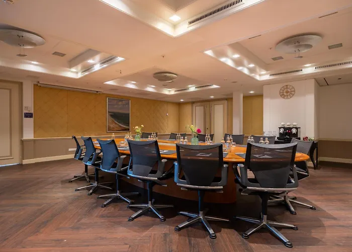 海牙斯海弗宁恩阿姆拉斯哈库尔豪斯大酒店 5*