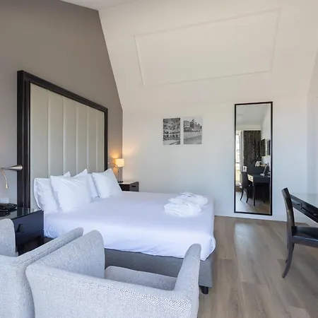 호텔 그랜드 암랏 퀴르하우스 스헤베닝언 5*