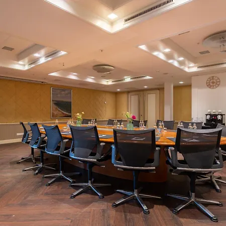 그랜드 암랏 퀴르하우스 스헤베닝언 5*