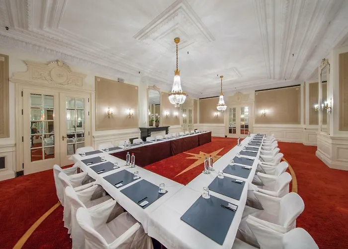 Grand Amrâth Kurhaus Scheveningen 5*